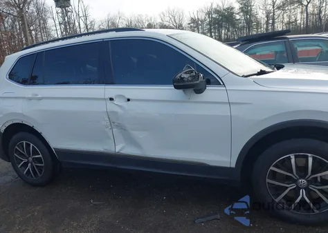 2021 Volkswagen Tiguan 2.0T Se/2.0T Se R-Line Black/2.0T Sel from USA, damaged, VIN 3VV3B7AX6MM095759